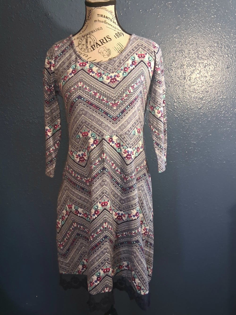 Pink Rose Womens Chevron Navy Blue Floral V-Neck Midi Dress L